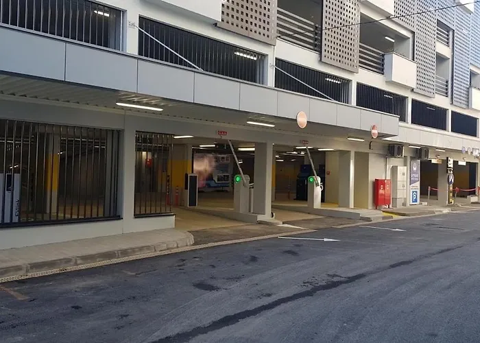 The Location Town アパート *